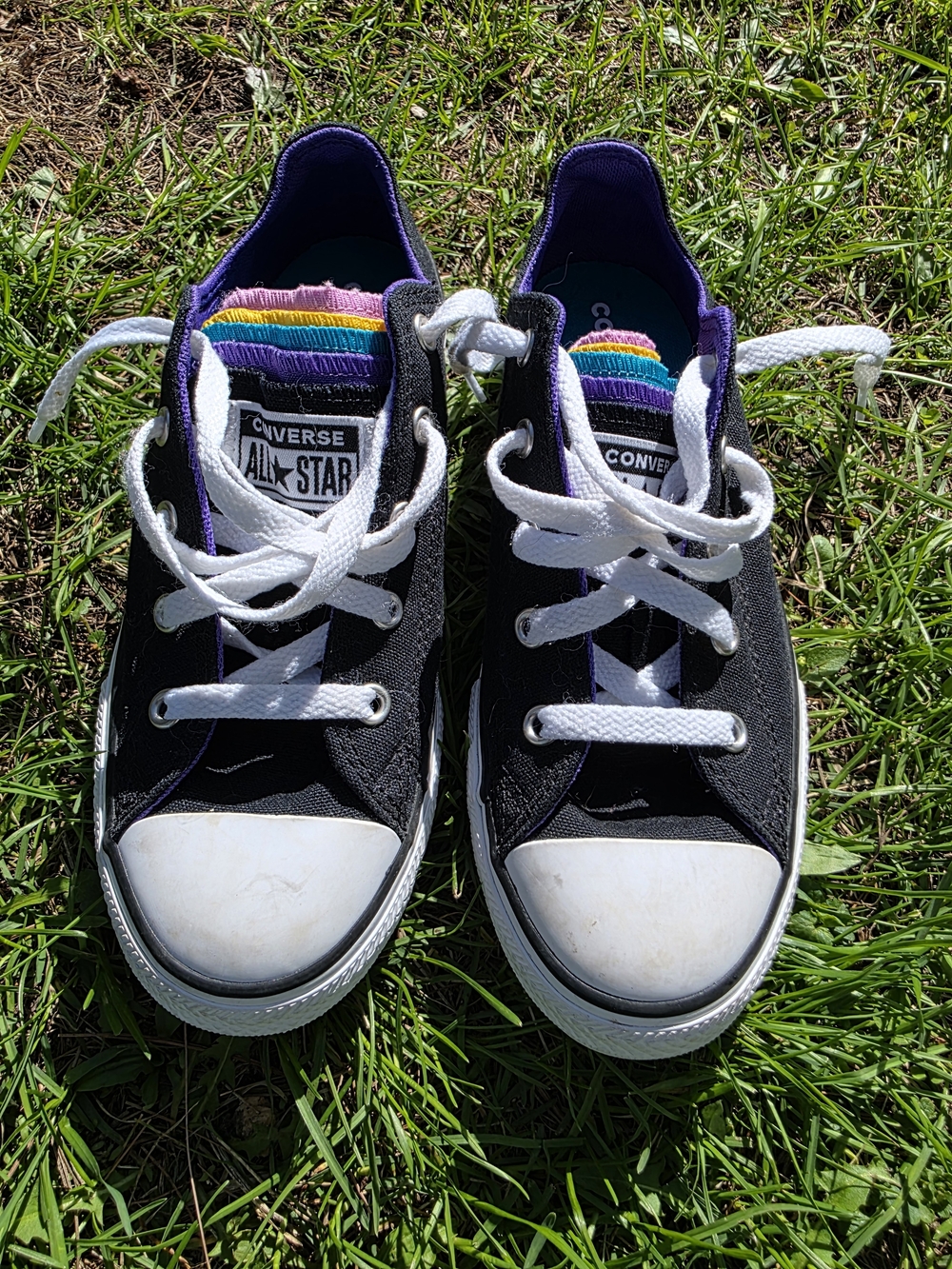 Converse Kids Black Low-Top Sneakers with Rainbow Tongue